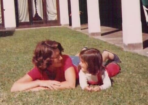Cecilia Gortari junto a su madre